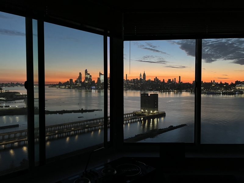 뉴욕뷰 (NY VIEW) 메인 이미지