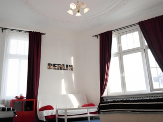 베를린 랜딩 스테이션-카이저